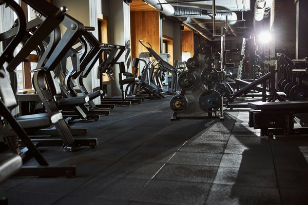 Salle de sport pour tous les niveaux à La Roche-sur-Yon : trouvez le programme adapté à vos besoins